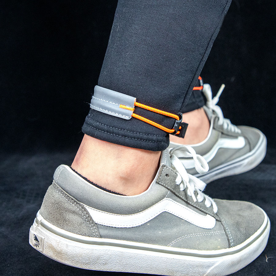 Elastic Reflective Cycling Leg - Riding Gear recension och pris